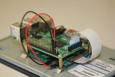 Raspberry Pi Resmi Dokunmatik Ekran